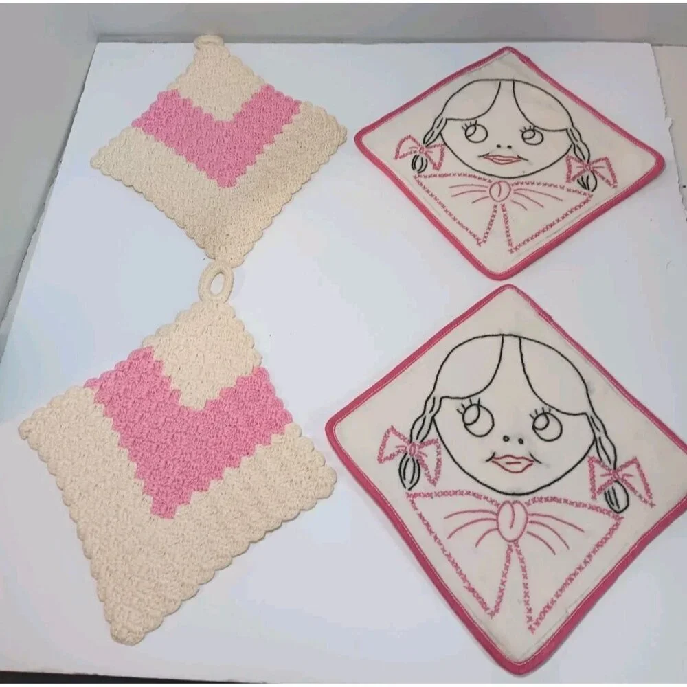 Mid Century Vintage Kitchen Pot Holder Hot Pads Embroidered Crochet Lot Of 4